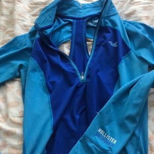 Hollister workout top